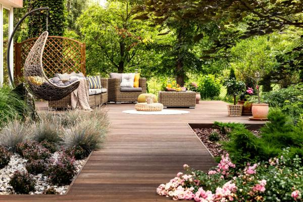 Faire construire une terrasse en bois au Vésinet